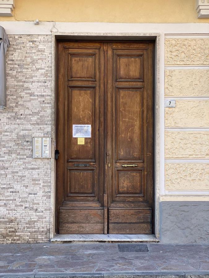 Casa Celeste, Bilocale Nel Pieno Centro Di อาลัสซิโอ ภายนอก รูปภาพ